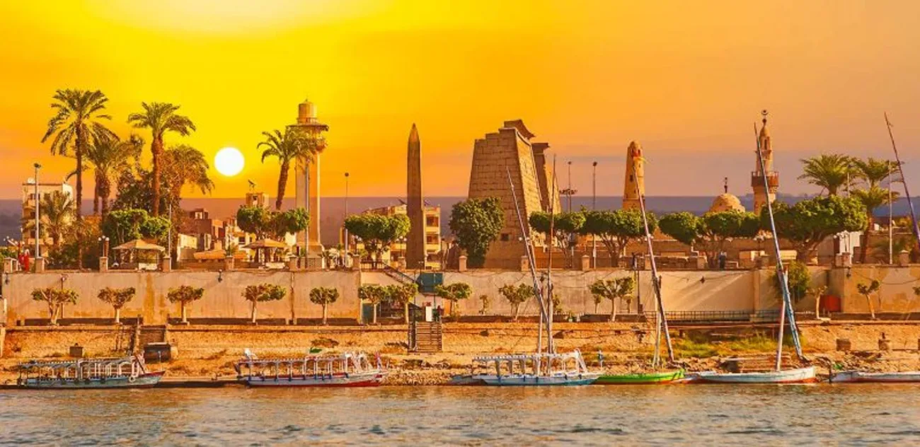 La Riva Est di Luxor